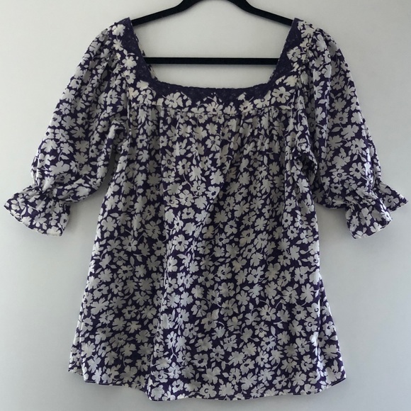 Velvet by Graham & Spencer Tops - Velvet By Graham & Spencer Floral Peasant Top